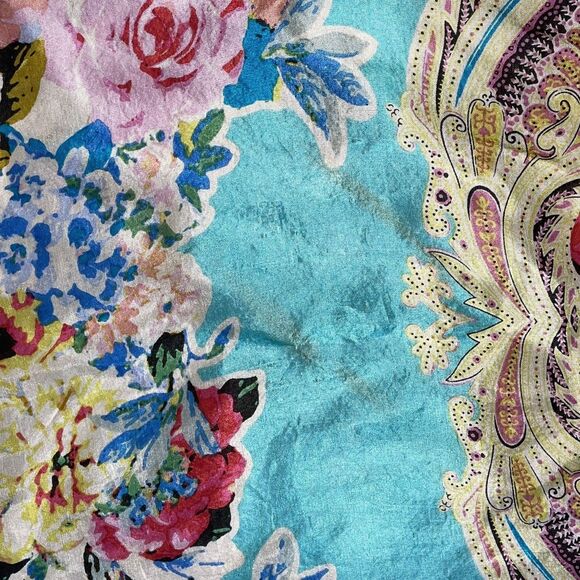 Johnny Was 100% Silk Gorgeous Floral Square Tassled Scarf 42 x 42 - Picture 8 of 8